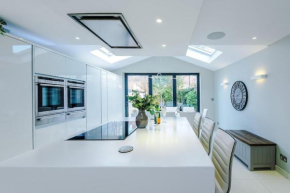 Home in Preston 4 beds FAST WIFI